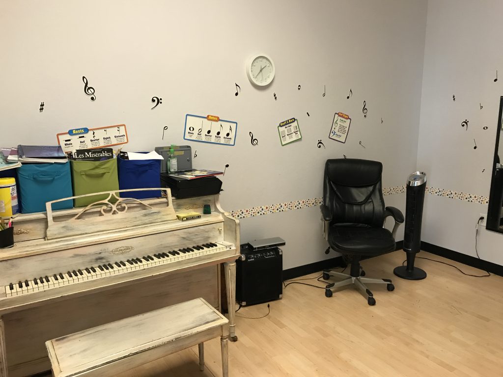 dance studio 111 music room